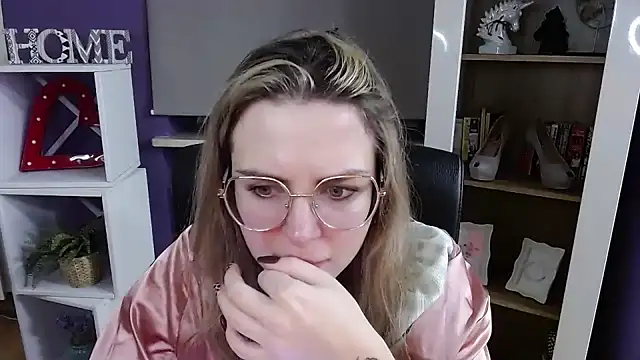 Zoey Erotic online show from December 1, 5:33 am