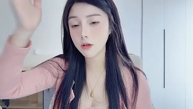 HaagenDazs  online show from February 24, 4:00 am