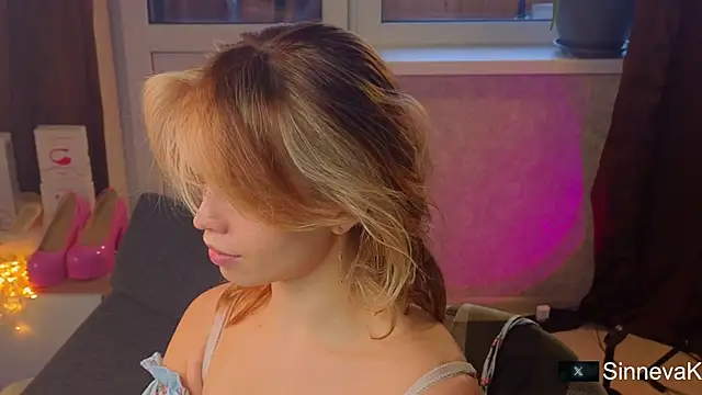 sinteas online show from December 4, 9:22 am