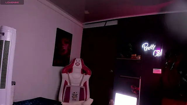 Katiehill 1 online show from November 6, 11:43 pm