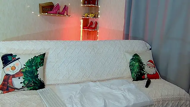 KimPolloc online show from January 8, 7:40 pm