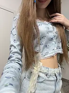 elikako online show from April 15, 11:00 am