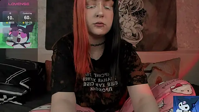 t0riayun0 online show from November 7, 11:42 pm