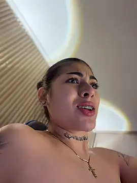 Sarasanders 4 online show from January 9, 4:06 am