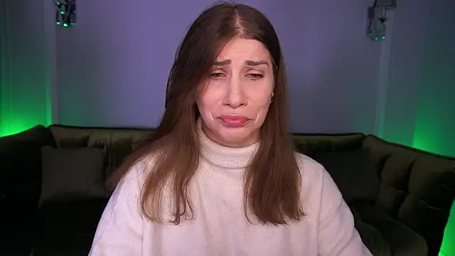 CassandraGood online show from November 28, 7:22 am