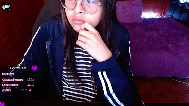 MidoriQuiinn online show from March 28, 3:00 pm