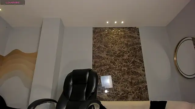 NinaMichelle online show from February 18, 7:13 pm