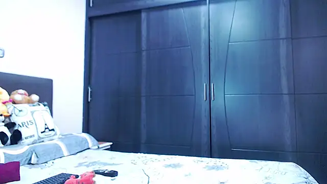 Snapshot of Sonialorens_ chatting on September 9, 4:18 pm Sonialorens  online show from September 9, 4:18 pm