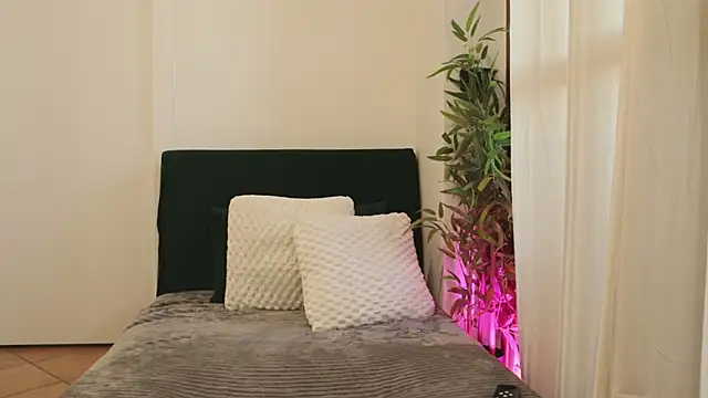 Luna Riva online show from November 27, 10:07 am