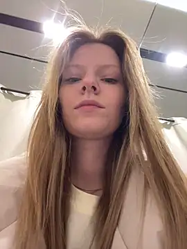 MaryHiggins online show from April 16, 12:27 pm