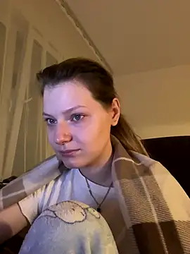 MaryHiggins online show from November 25, 4:20 pm