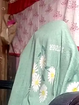 Cutie body11 online show from April 4, 6:12 am