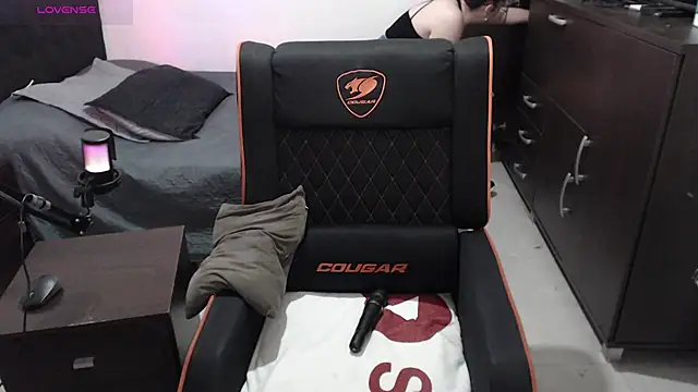 xxbbtaa online show from April 18, 1:41 am