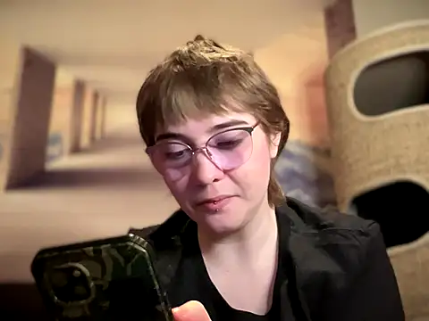 Snapshot of GamerGirl_Eve chatting on October 10, 7:41 pm GamerGirl Eve online show from October 10, 7:41 pm