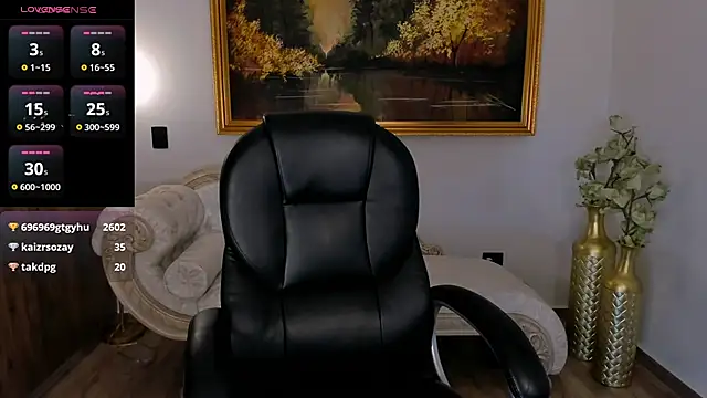 Snapshot of ArianaCruz_ chatting on October 8, 10:25 pm ArianaCruz online show from October 8, 10:25 pm