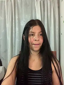Estefani 32 online show from May 29, 1:36 am