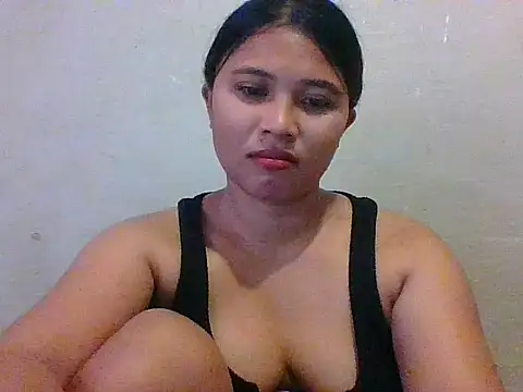 Snapshot of wildsexypinay33x chatting on September 27, 1:24 am wildsexypinay33x online show from September 27, 1:24 am