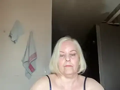 milaja online show from April 5, 3:55 pm