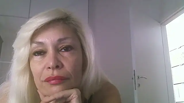 EvaaMina online show from September 21, 12:15 pm