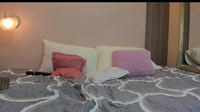 kathe hot online show from March 11, 9:50 pm