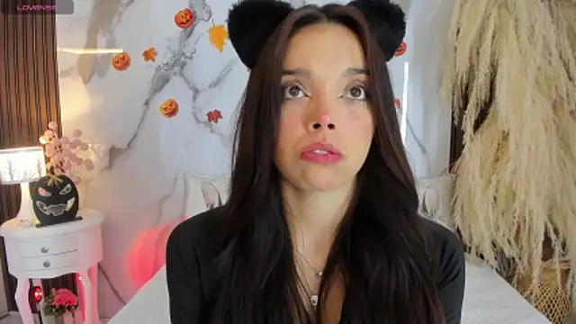 hannahill69 online show from October 28, 5:24 am