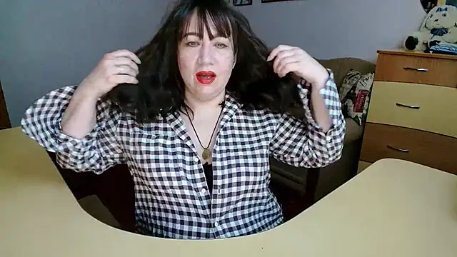 Lucretia Goldi  online show from March 10, 11:53 pm