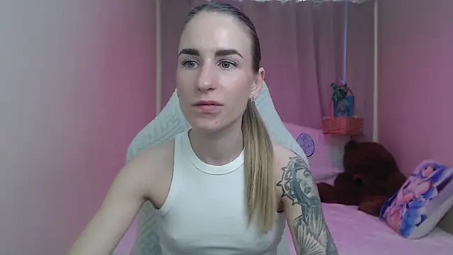 DeboraHorny online show from April 5, 6:12 am
