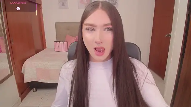 Miley Baker online show from December 20, 4:00 pm