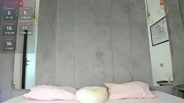 Naila18 online show from September 11, 6:03 am