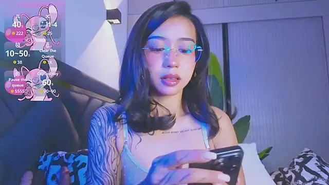 Mia Tin online show from November 22, 2:42 pm