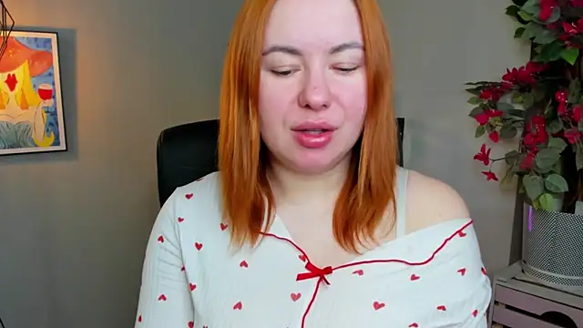 LAYLAxSTAR online show from March 6, 7:36 am