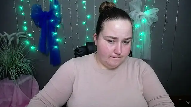 XX Daniella XX online show from December 4, 7:32 am