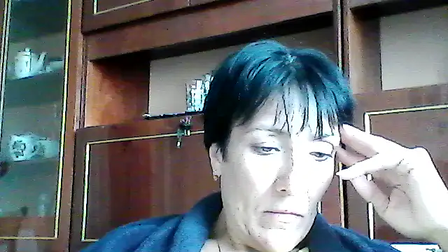 SunnyAmorre online show from May 30, 11:30 am