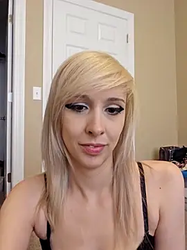 AmethystFoxx online show from September 14, 7:01 pm