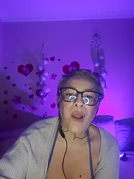 BellaBellaHot online show from December 16, 2:34 pm