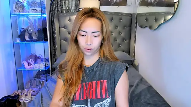 reighnempress online show from September 9, 2:11 am