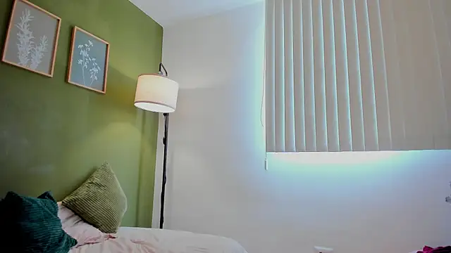 karlye 5 online show from February 13, 3:46 pm