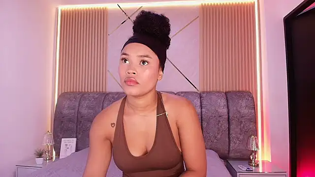 naia blessed online show from April 20, 7:28 pm