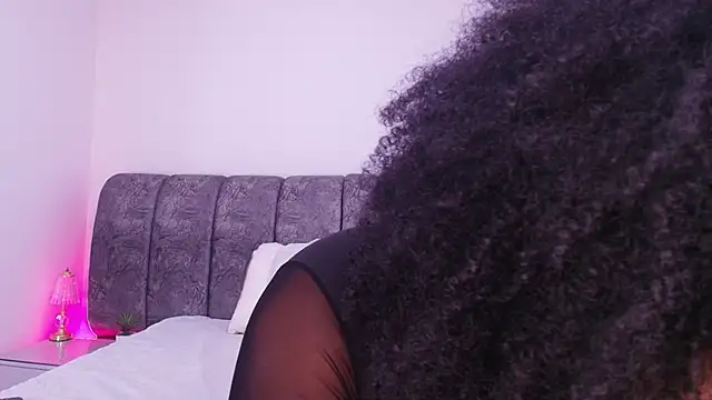 naia blessed online show from February 3, 7:18 pm