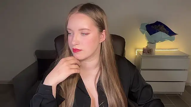 EvaMaddison online show from July 21, 11:05 pm