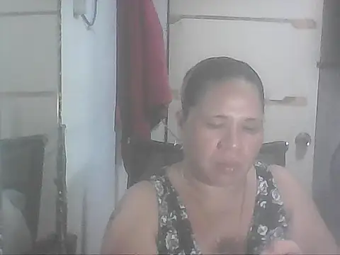 hotwet mama4uxx online show from September 17, 7:17 am