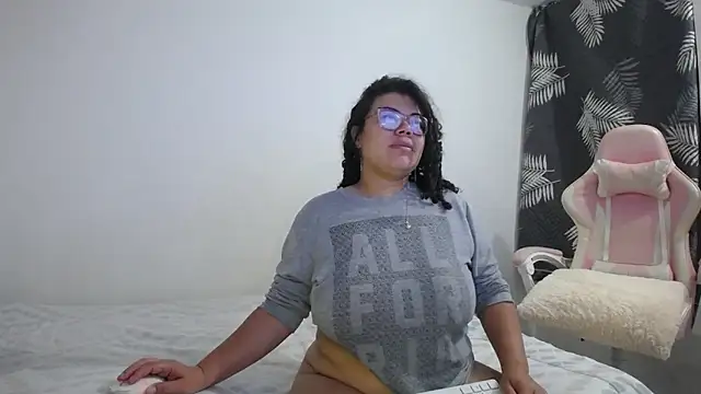 mabigomez00 online show from October 9, 9:57 am