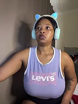 cherrybabe76 online show from April 25, 1:03 pm