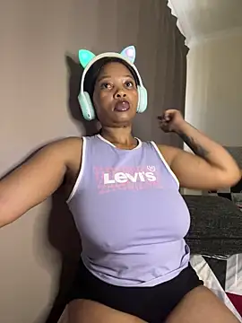 cherrybabe76 online show from April 25, 1:41 pm