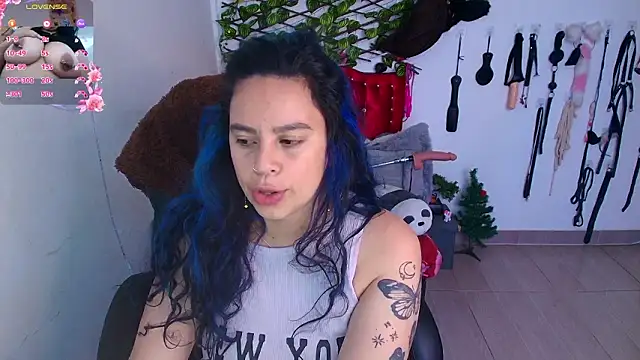 elektra 32 online show from February 16, 12:05 pm