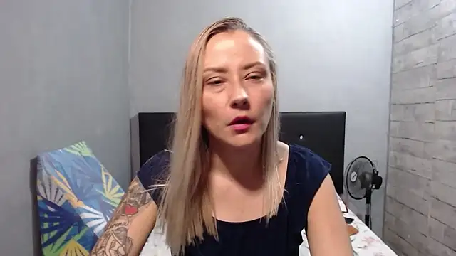 cataanderson  online show from December 20, 4:55 pm