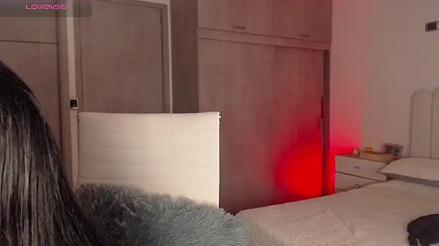 Brown skin11 online show from March 2, 9:42 pm