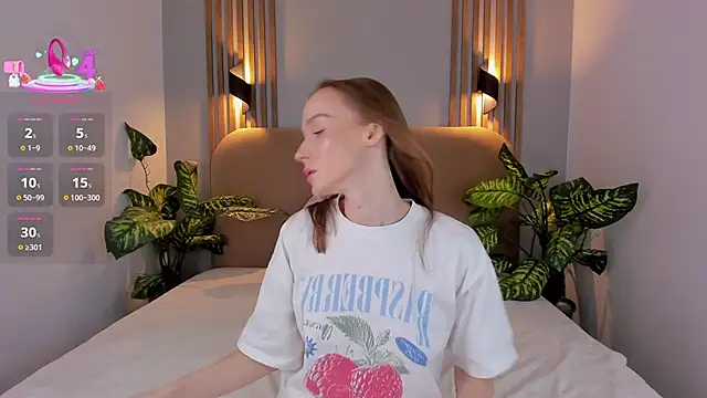 Kira Quinn online show from October 16, 7:11 am