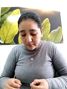 Snapshot of Gatubela212 chatting on September 12, 3:30 pm Gatubela212 online show from September 12, 3:30 pm