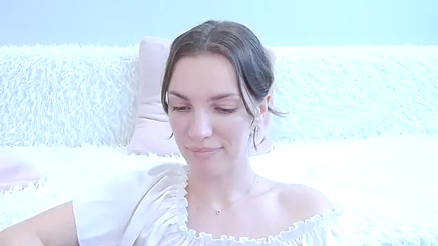 Beauty Alex online show from June 21, 3:32 am